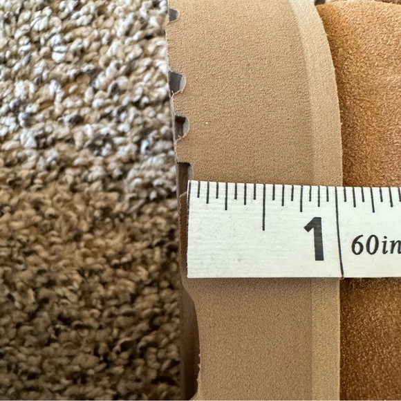 UGG Women's Classic Zip - Picture 11 of 13